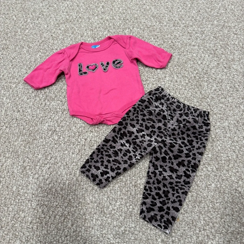 Bon Bebe Baby Girls Long‎ Sleeve Love Bodysuit Leopard Pants Set Size 3-6 Months